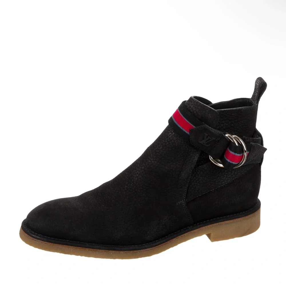 Louis Vuitton Leather Ankle Boots for men size 6 GUC